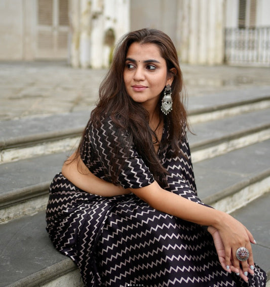 Designer Black Zig-Zag Pattern Printed Casual/Party Saree  Original Japan Satin (Devsena satin)